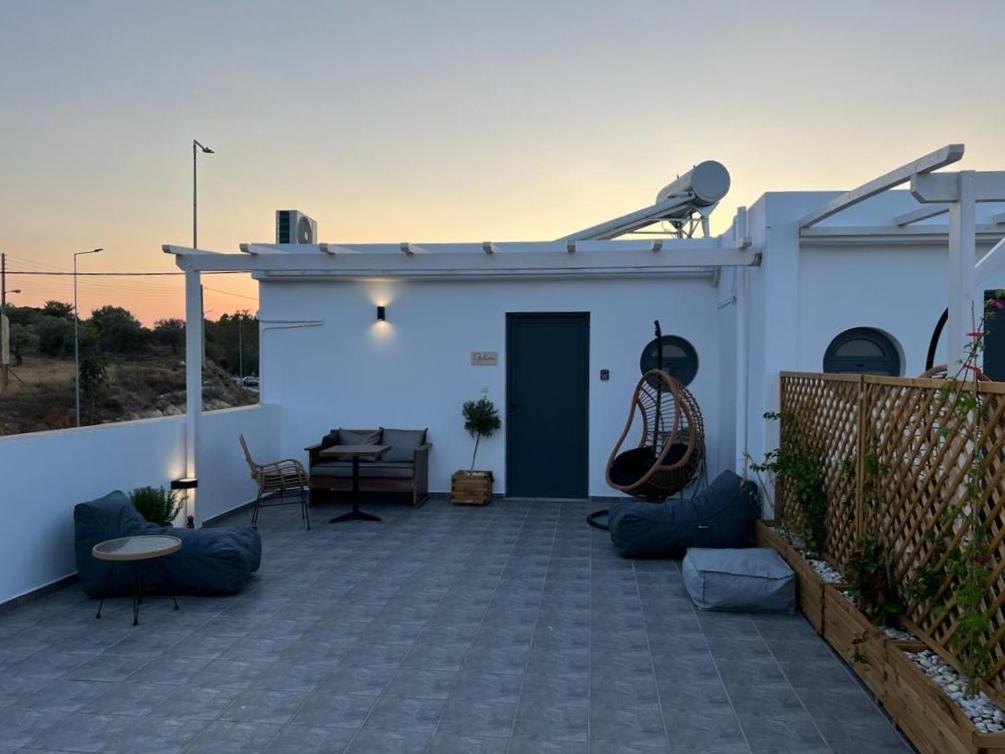 Airport Luxury Stay Artemida  Exterior foto